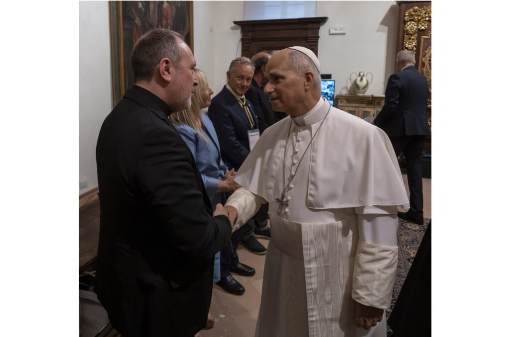Don Antonino Treppiedi incontra Papa Leone XIV ad Assisi: «Ho affidato al Santo Padre la Fondazione San Giorgio»