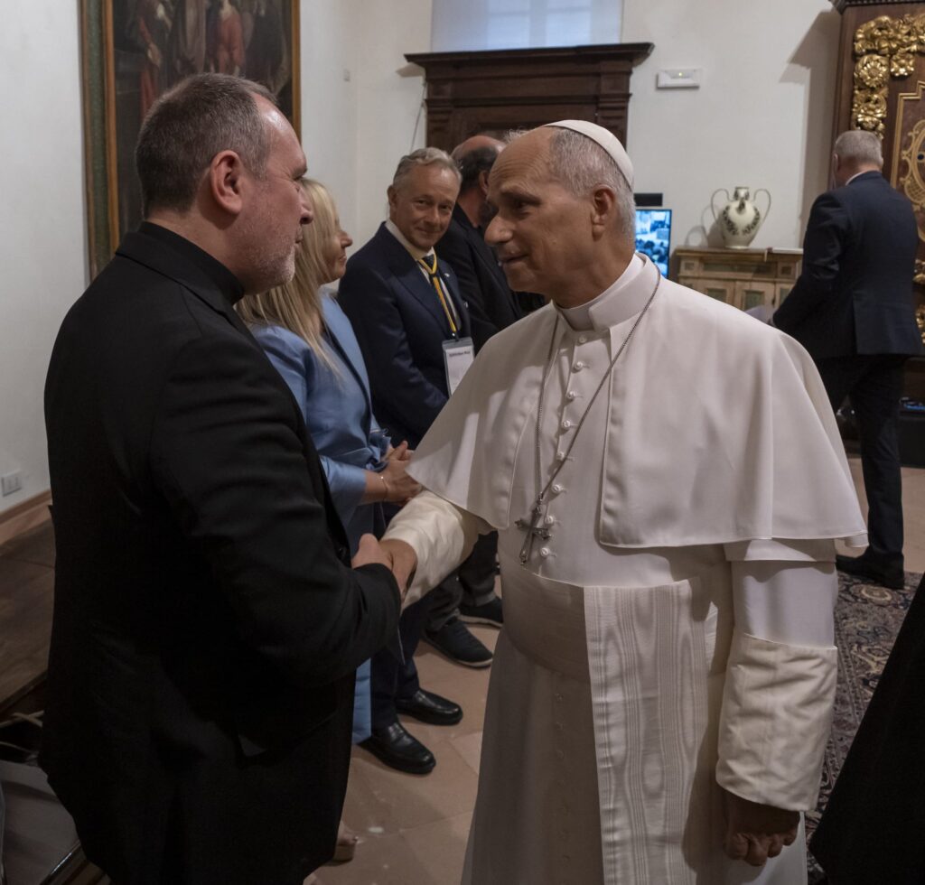 Don Antonino Treppiedi incontra Papa Leone XIV ad Assisi: «Ho affidato al Santo Padre la Fondazione San Giorgio»